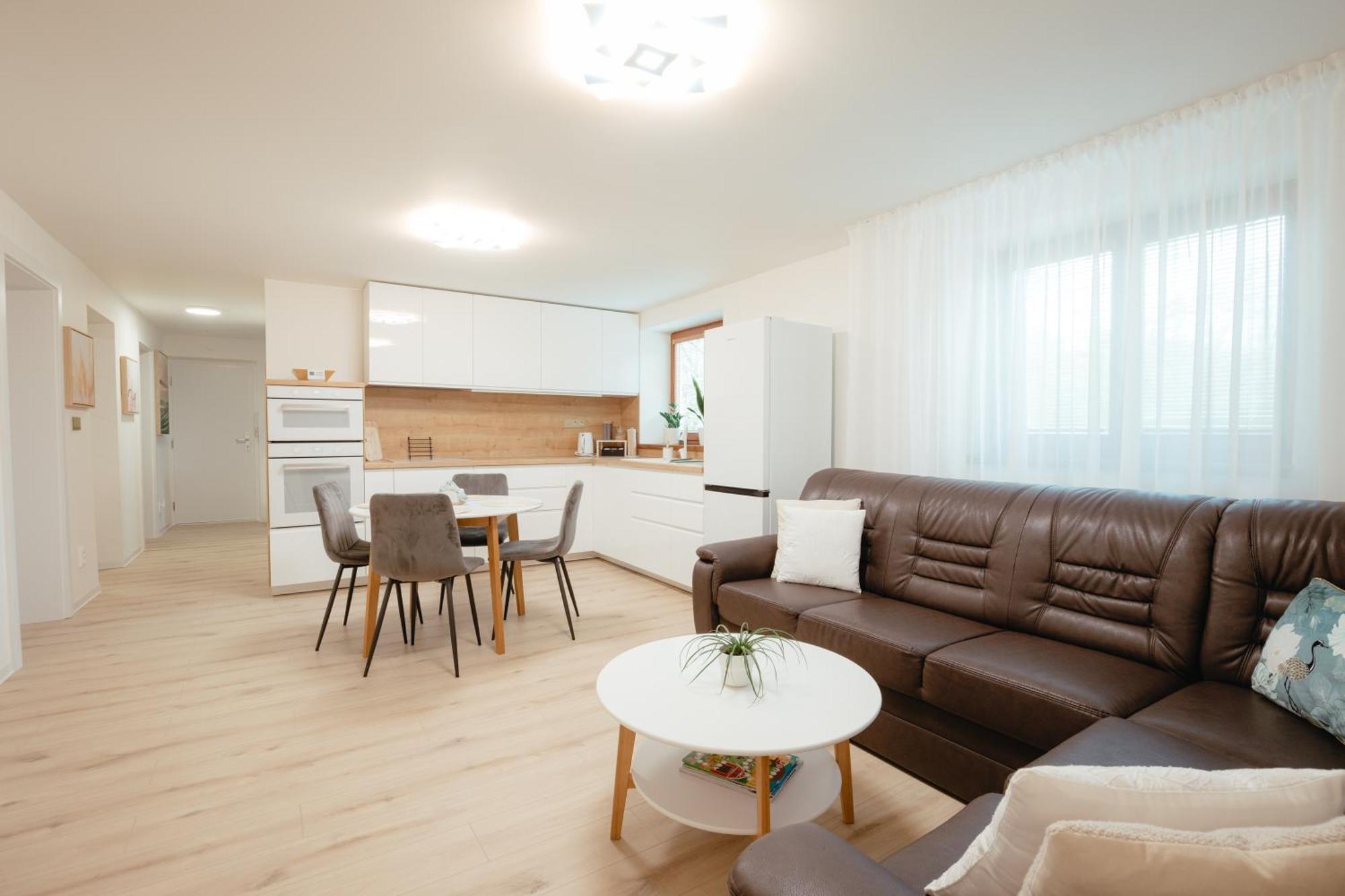 Moderny Byt V Najlepsej Lokalite Nitra Ngoại thất bức ảnh